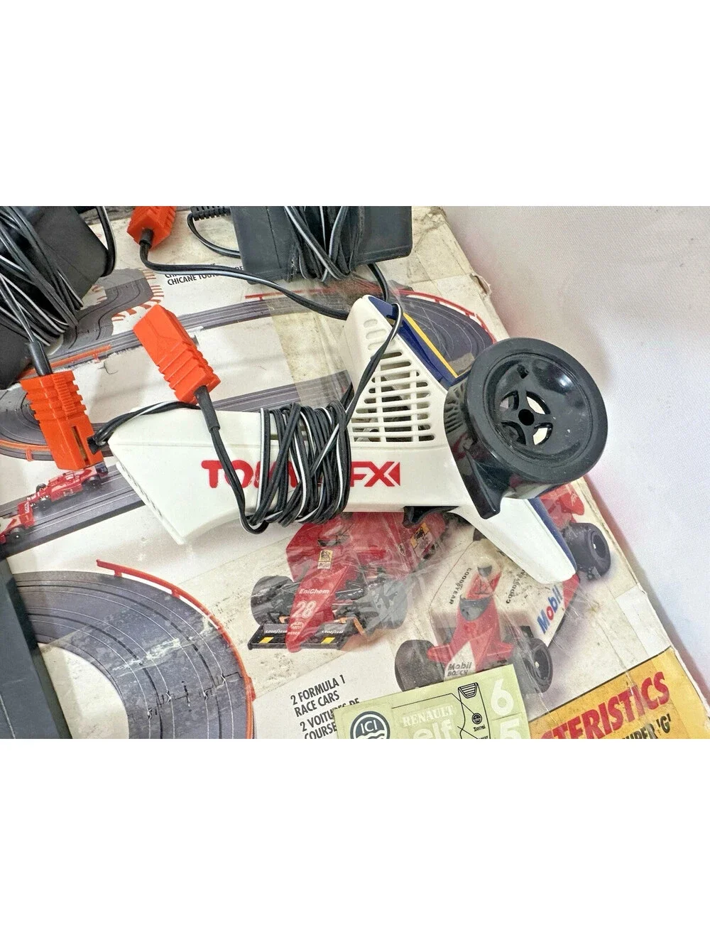 Vintage Tomy AFX Formula 1 Team Challenge Slot Car Track Set Controllers Power